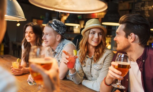 Vibrant community life with a variety of dining options